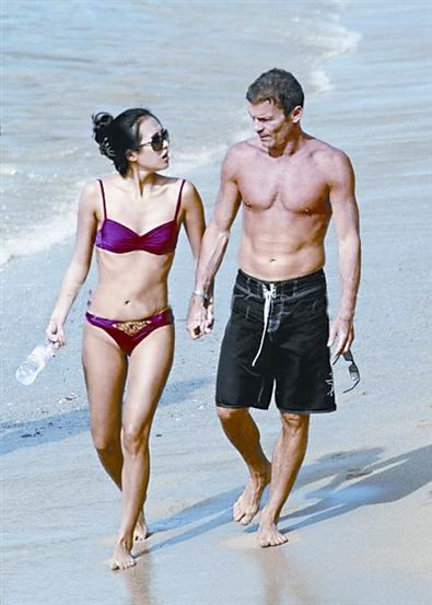 章子怡和男友 （资料图片）