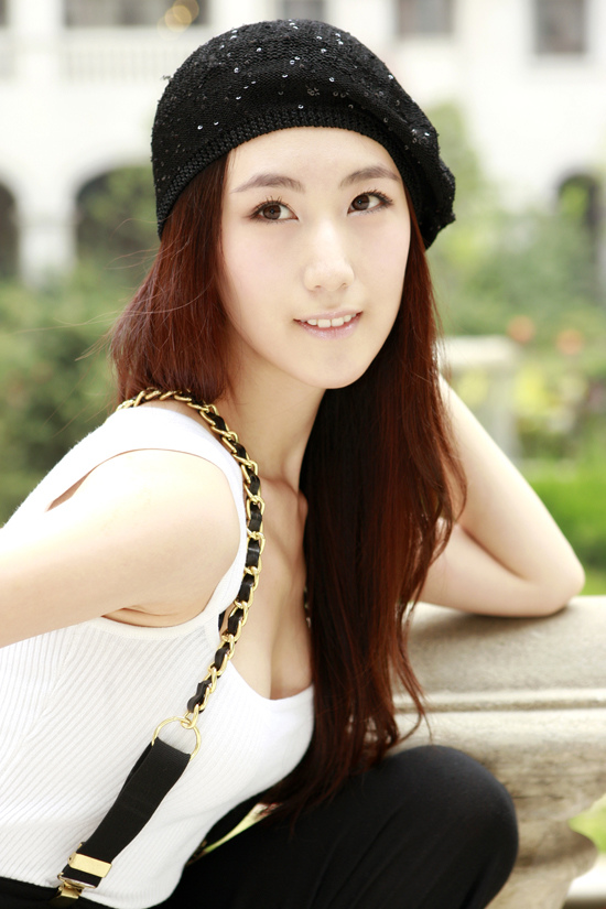 漂亮宝贝子夜厚积薄发 全能表现成广告新宠