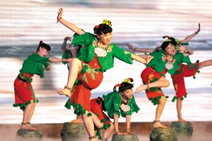 残疾儿童表演舞蹈