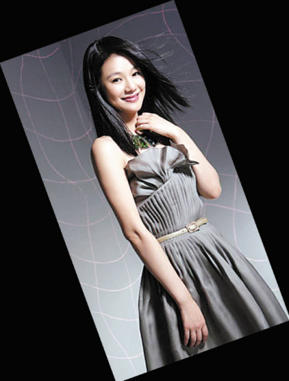 周韵别有一份淡定气质