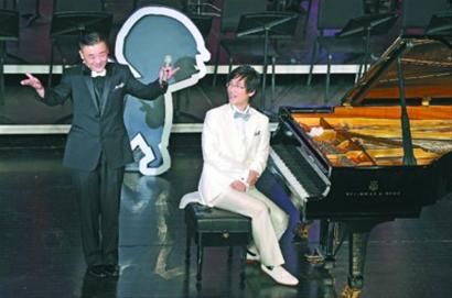 周立波为沈灏当“绿叶”