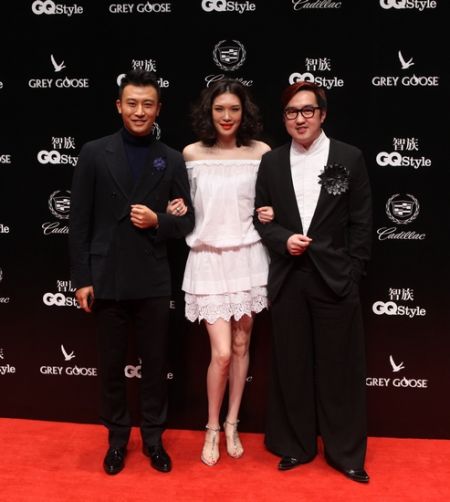 佟晨洁离婚之事成为媒体关注焦点