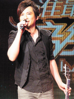 Beyond乐队鼓手叶世荣