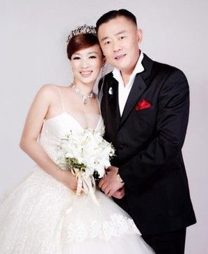 周立波与妻子胡洁(资料图)