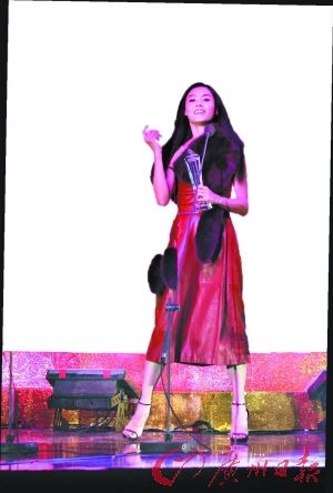 张柏芝狂吸金。