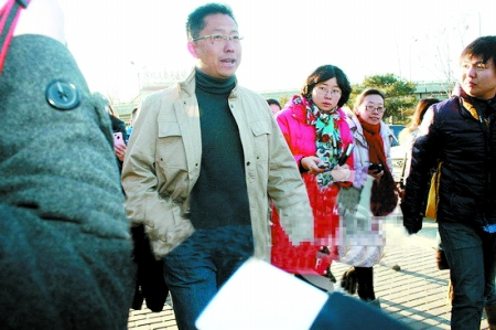 李阳被媒体追访