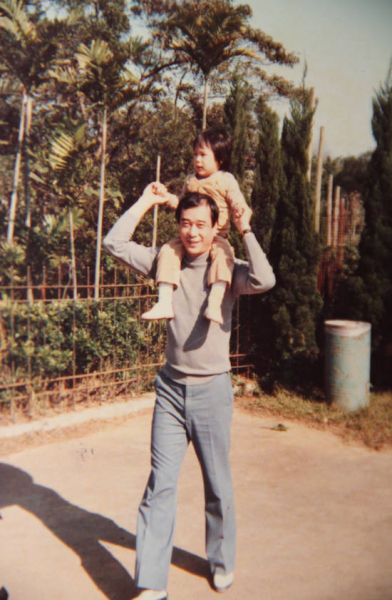 陈楚河谈大佬父亲陈启礼 幼时合影曝光