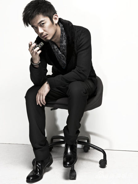 芦芳生:想尝试当背包客独自旅行(图)