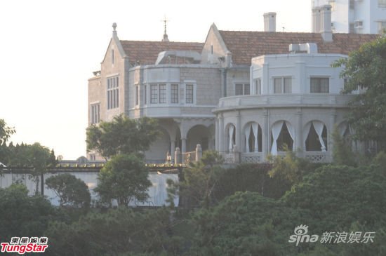 霍启刚及郭晶晶即将举行为期三天的婚礼,二人定于本月8日在香港的霍家