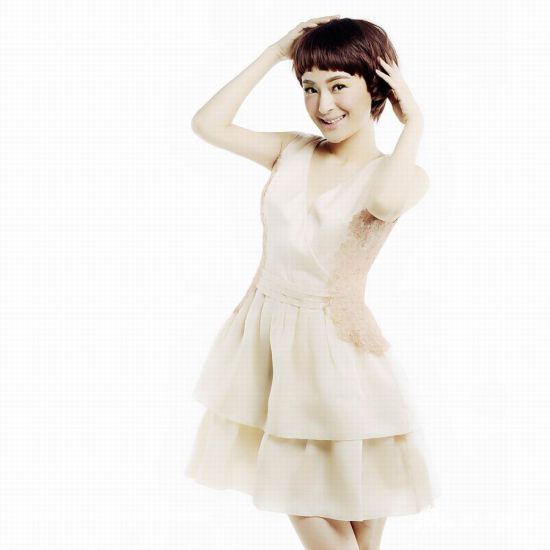 于越曝写真短发俏丽清新十足(图)