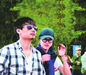 汤唯和新男友胡景的照片。资料图片