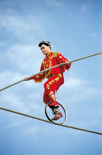 钢索骑车