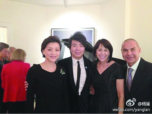 杨澜之后晒出合影澄清误解