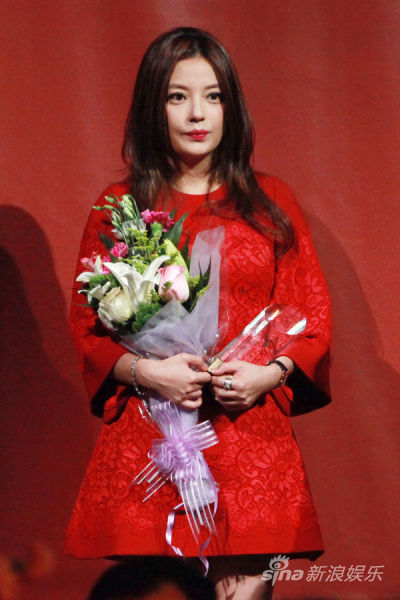 赵薇获封亚洲杰出贡献艺人