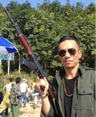 李卓远新剧将播 演毒枭斗智斗勇陈宝国