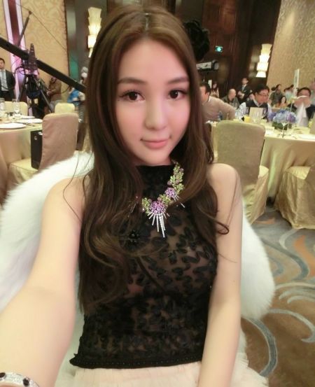 炫富上瘾的郭美美