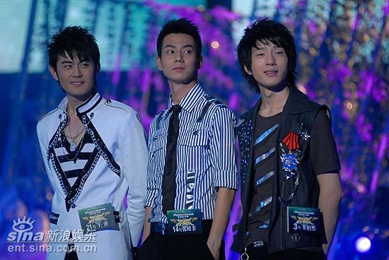 明星全接触 东方卫视07年《加油好男儿》专题 正文  新浪娱乐讯 6月16