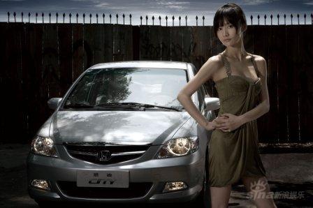 新浪娱乐讯 自从在《男人装 (blog) 》中华丽变身之后,"岩女郎"牛萌萌