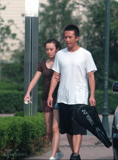 正文  新浪娱乐讯 近日,邓超 (blog) (blog)孙俪主演的电视剧《甜蜜蜜