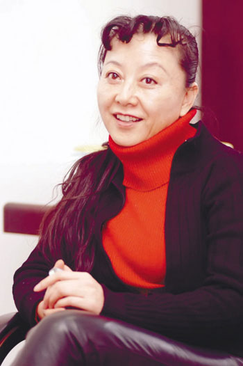 徐丽雅(佟大为就读时的表演系主任)