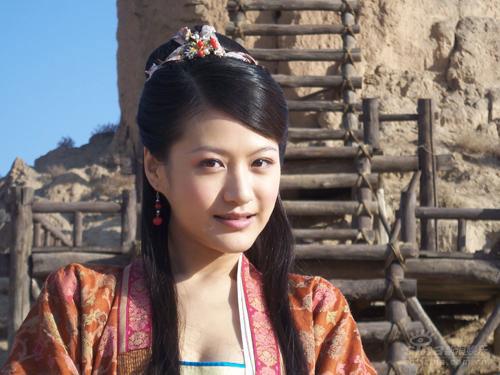 组图:杨渝渝戏里掌管养生玉液 戏外钟情美食