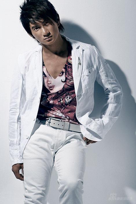 吴奇隆做老板不亦乐乎 小虎队已成过往(组图)