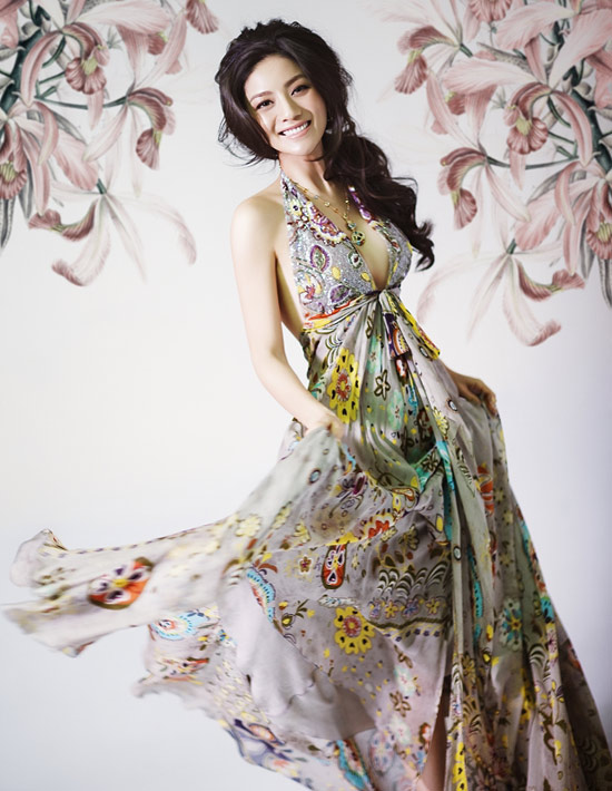 团花锦簇的新娘