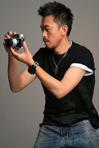 王学兵变身数码潮人 时尚大片邀约不断 (组图)