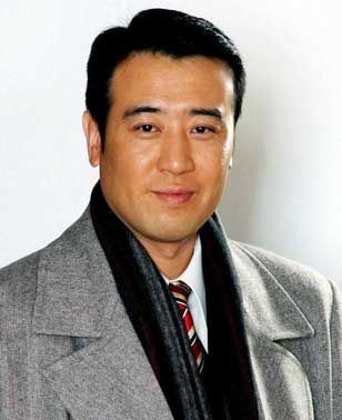 有媒体曝光近日因跳水节目而大红的王丽坤2011年与演员于和伟的照片