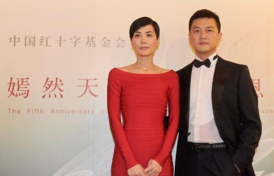 王菲李亚鹏(资料图)