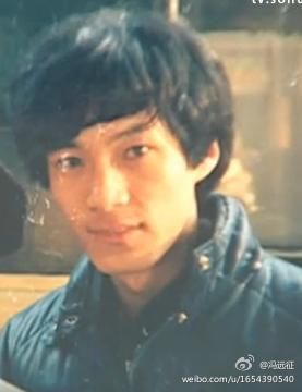 冯远征年轻旧照帅气养眼