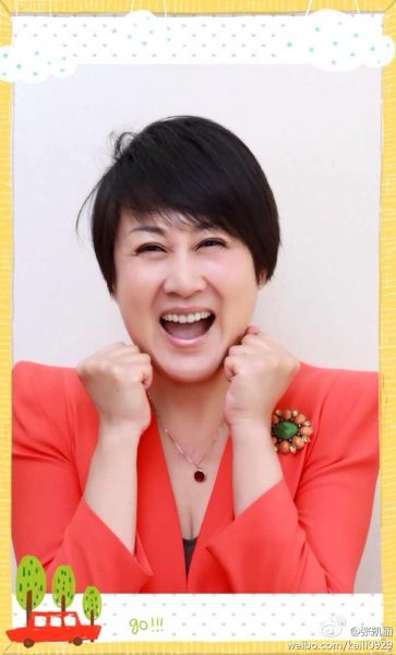 张凯丽微博粉丝成功破百万