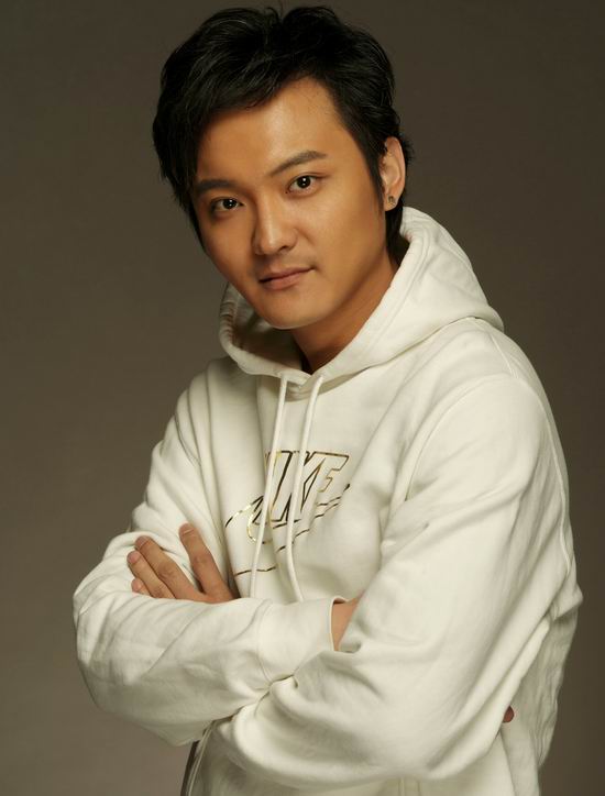 资料签约艺人谭涛组图