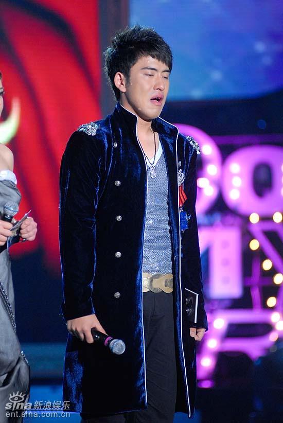 图文:好男儿8进6--扎西顿珠哭的一塌糊涂