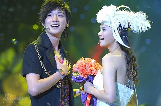 图文加油好男儿4进3两人爱情得救