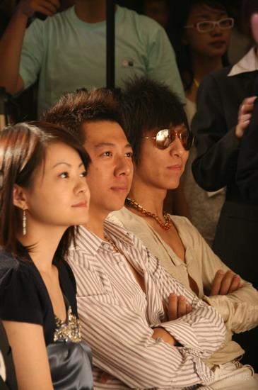 (blog) 组成的bobo组合正式亮相,华谊兄弟为他们在北京星河湾四季