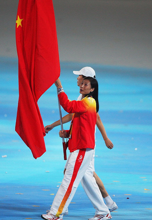 奥林匹克会旗执旗手图片