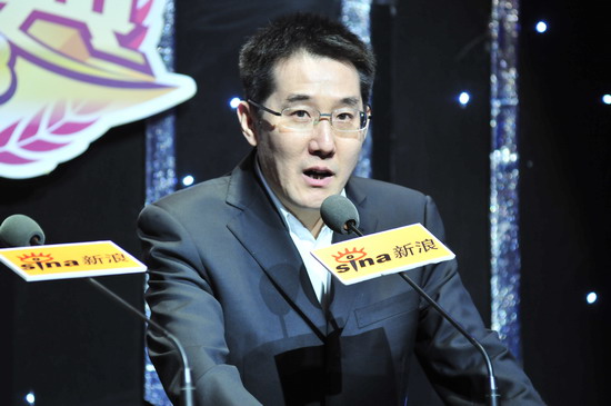 锦江集团北方公司董事长,著名作家海岩先生致辞