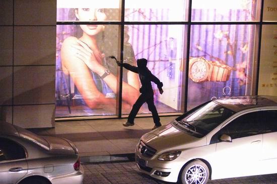 泼墨门事发场景(资料图)