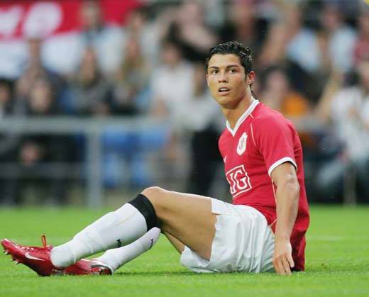 c罗赢球召5妓通宵在家淫乱庆祝