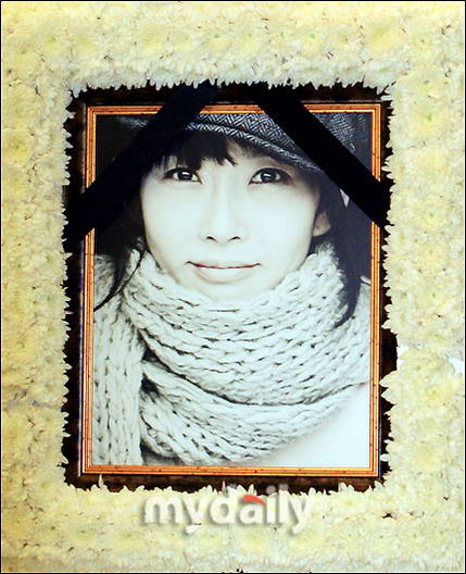 崔真实自杀是08年娱乐圈最让人震惊的事件之一