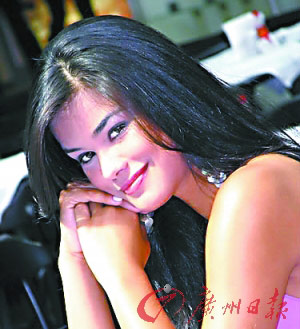 巴西女模特玛丽安娜-布里迪