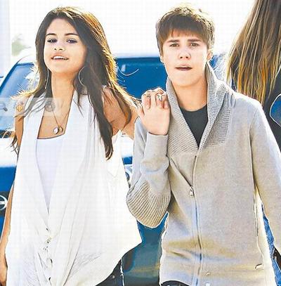 贾斯汀·比伯(justin bieber),前天与女友赛琳娜·戈麦斯十指紧扣上街