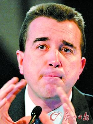 《巴黎竞赛画报》的老板拉加代尔