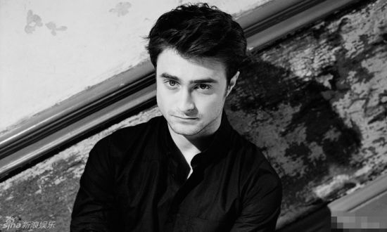 曝"哈利-波特"丹尼尔已订婚