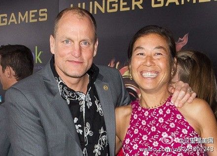 伍迪-哈里森与相恋20余年妻子