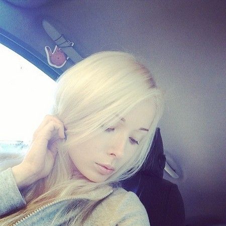 露可安诺娃淡妆照获好评