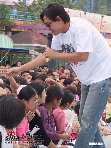 高欣欣,徐亨,米浆新浪娱乐讯:昨日(10月18日),电视剧《意难忘》演员会