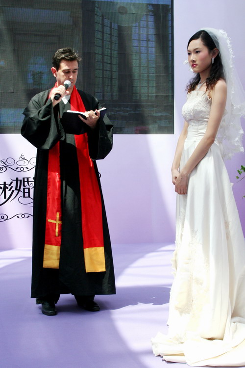 华彬庄园致力打造婚礼堂演绎经典时尚婚礼(图)