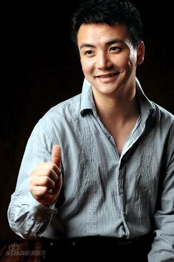 赵刚成都电视台新闻综合频道《新闻18点》主持人.